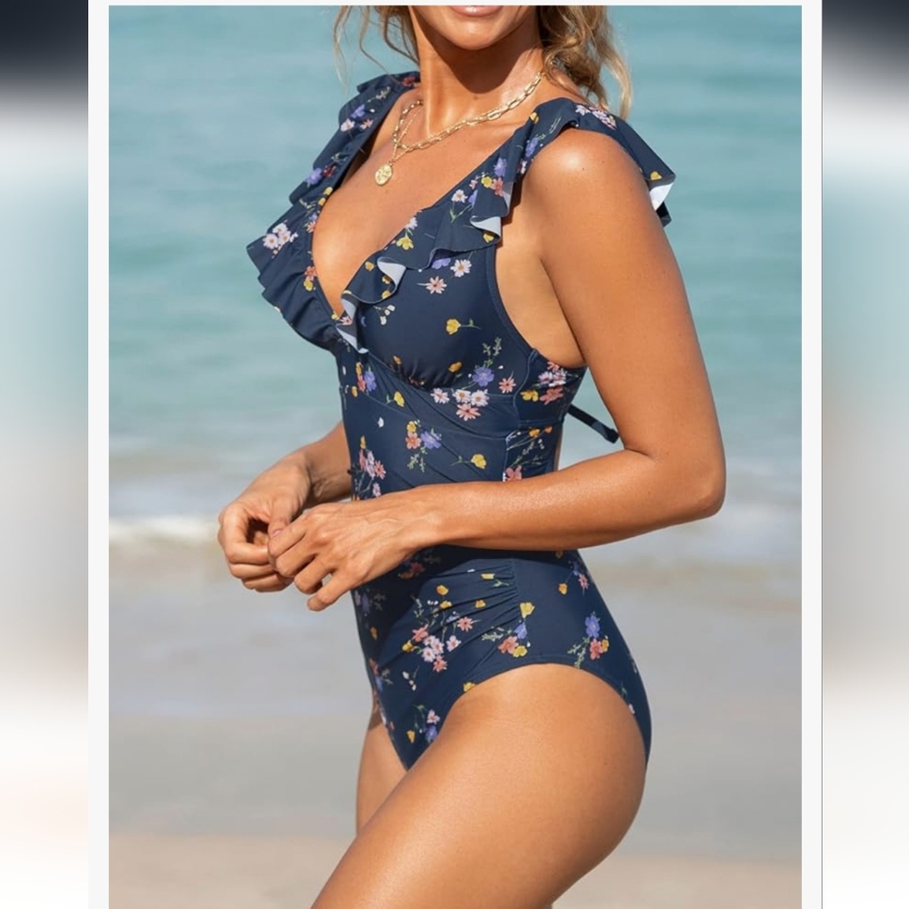 Nwt Size M Swimsuit - Navy